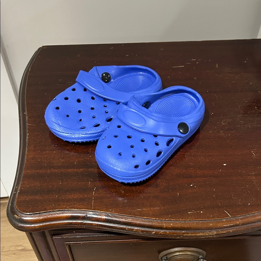 Kids Blue Faux Crocs